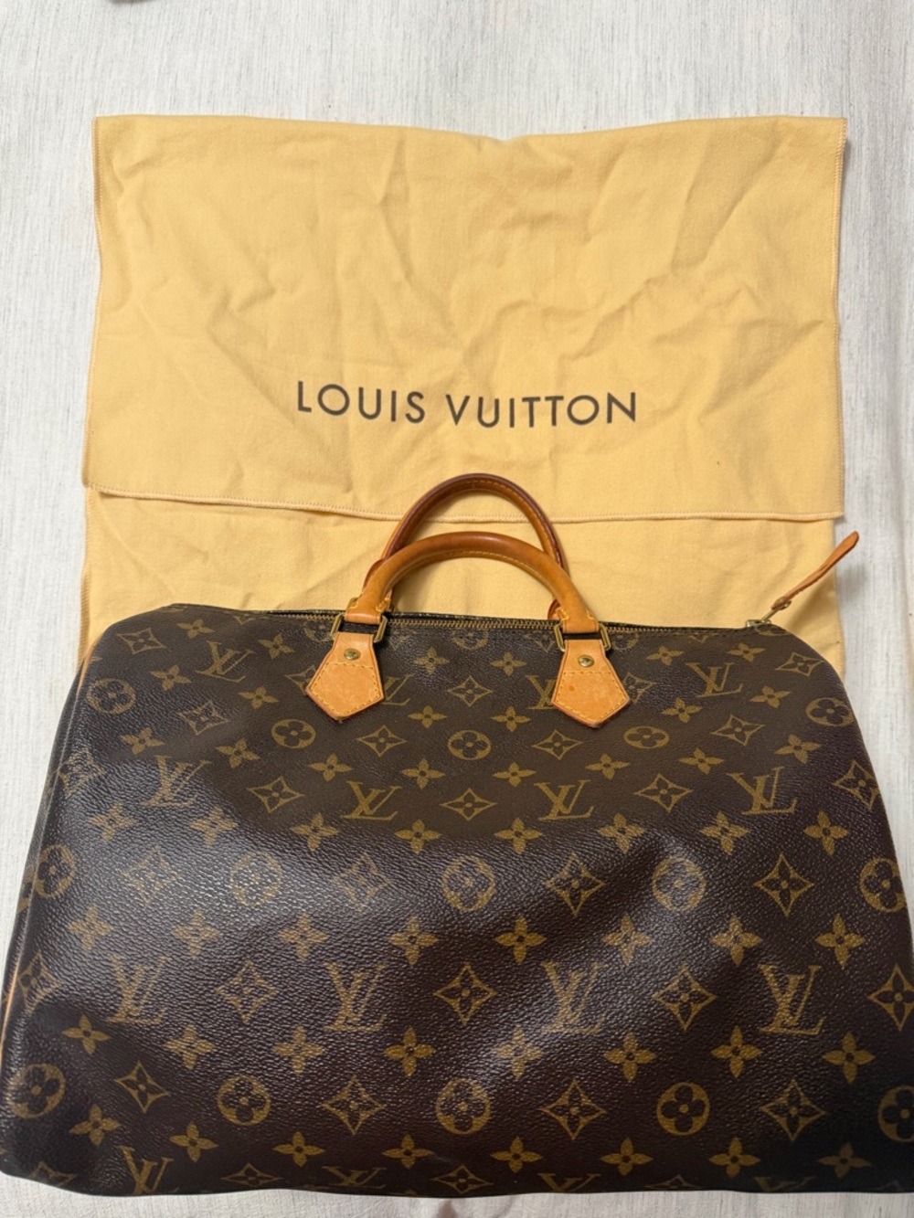 Louis Vuitton Speedy 35 Monogram
